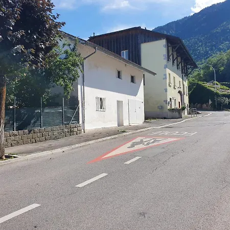 Сasa de vacaciones Maison Villageoise Collombey-Muraz